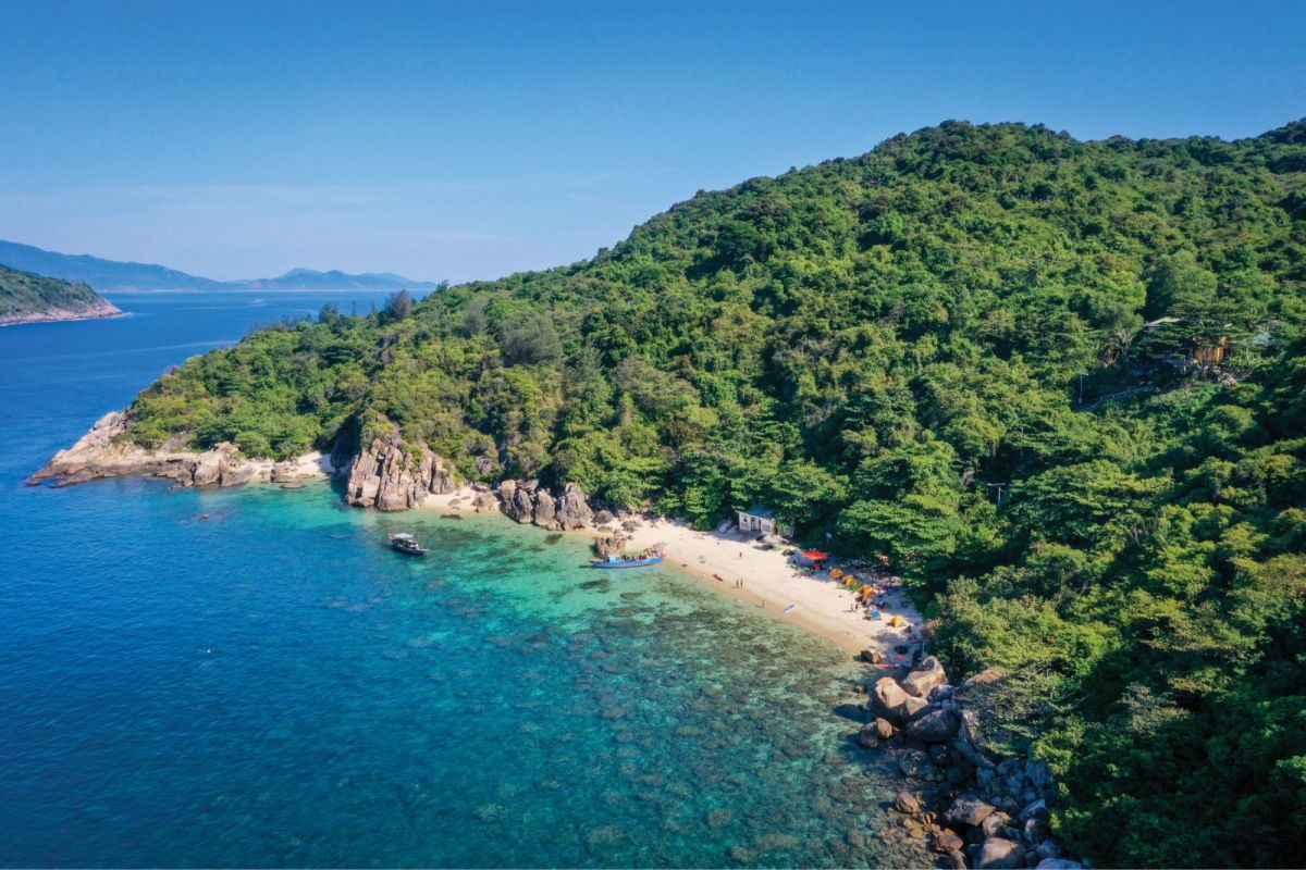 Đảo Hòn Chảo ở đâu? Cách đến đảo tham quan như thế nào?