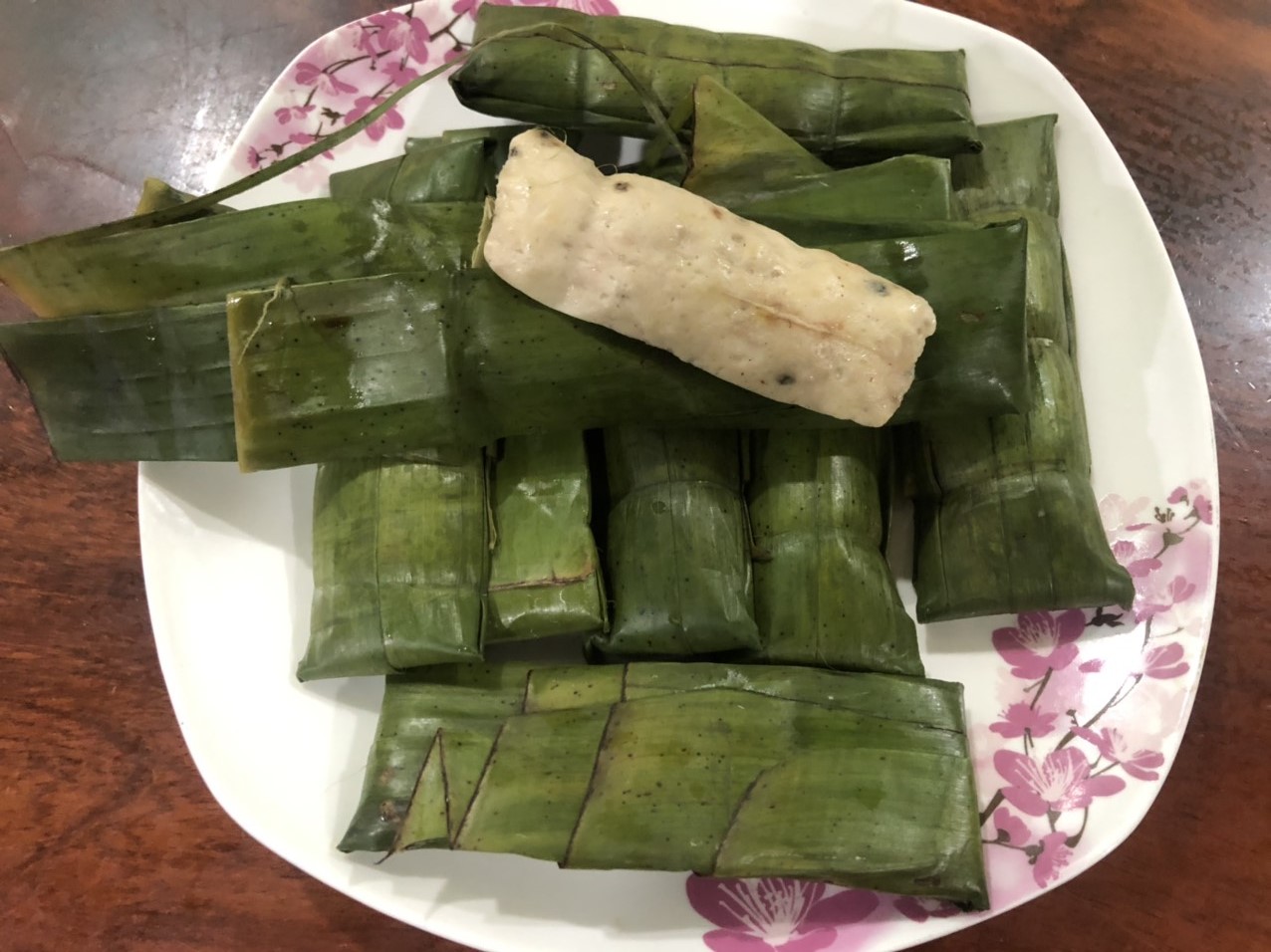 Top 10 nơi bán chả Huế cây ngon ở Sài Gòn